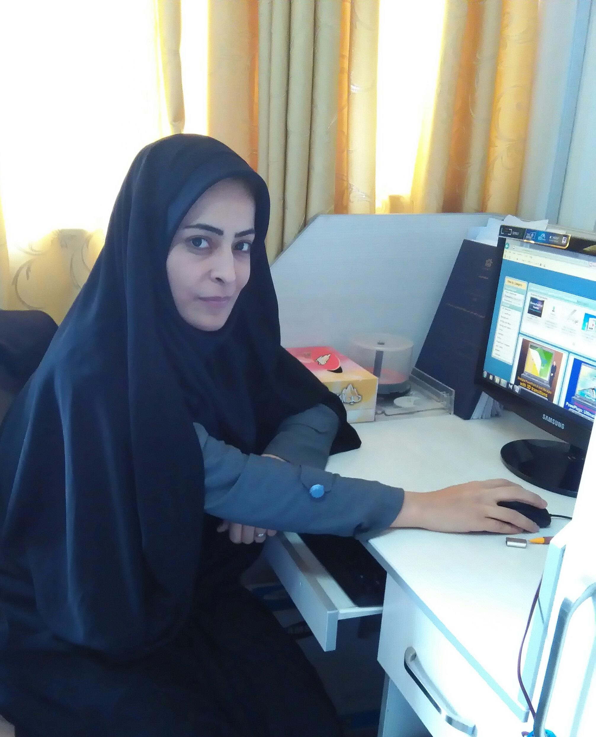 خانم دکتر سولماز ملکی به عنوان پژوهشگر برتر دومین جشنواره پژوهشی دانشجویی