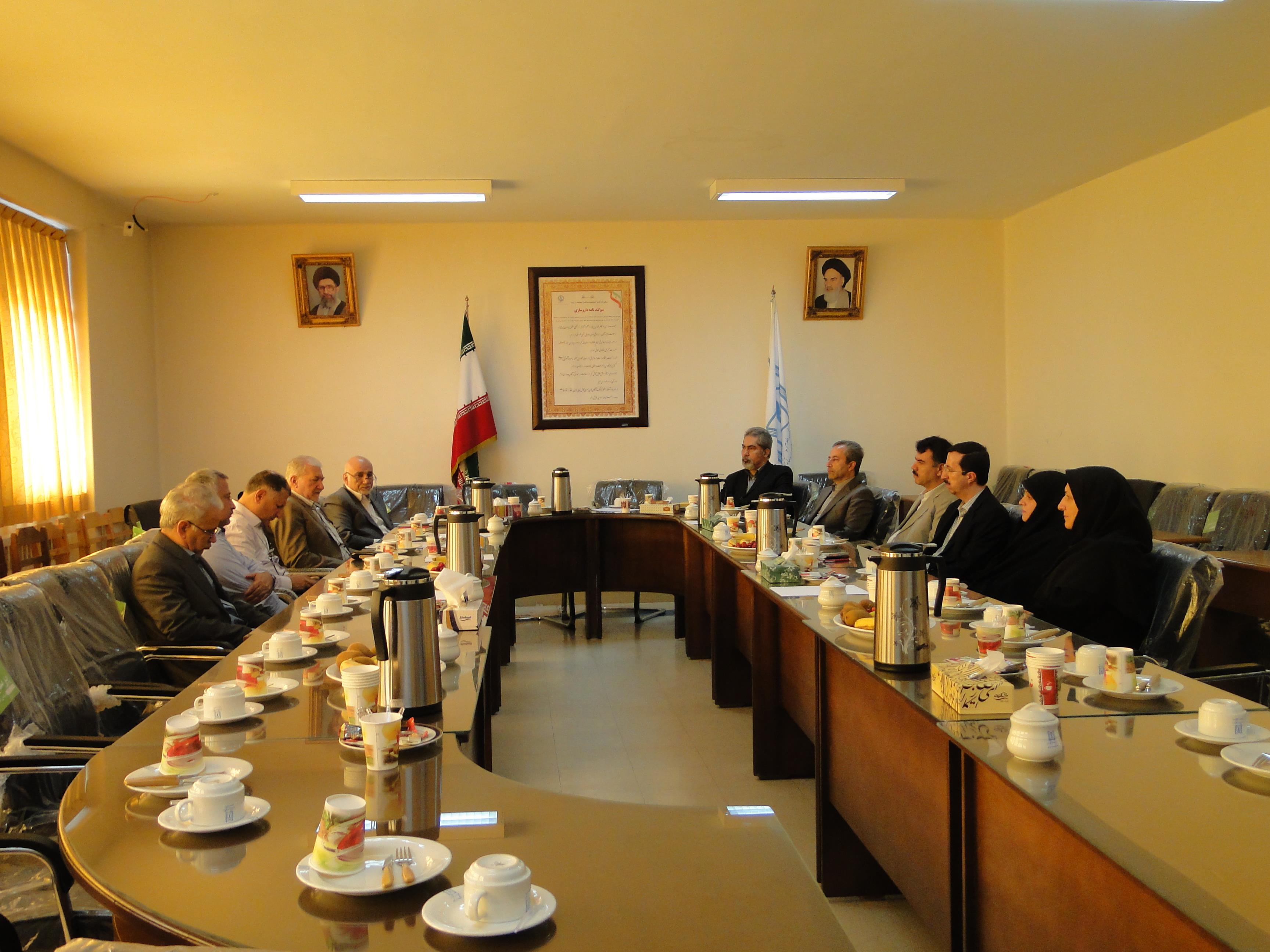 اعضای هیئت بورد فارماکولوژی و توکسیکولوژی از دانشکده بازدید بعمل آوردند