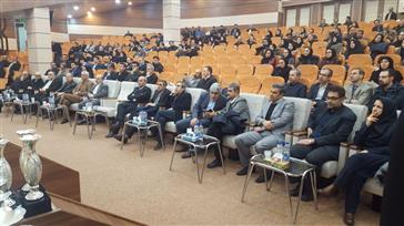 اختتامیه شانزدهمین جشنواره پژوهش، فناوری و تجلیل از محققین و پژوهشگران برتر دانشگاه علوم پزشکی تبریز در تالار دانشکده داروسازی