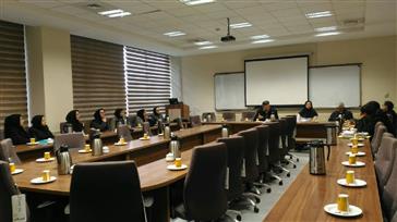 جلسه هم اندیشی مسئولین فنی داروخانه با ریاست داروخانه ها جناب آقای دکتر انتظاری