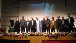 بزرگداشت هفته معلم پنجشنبه 5 اردیبهشت 98 در تالار دانشکده داروسازی برگزار شد