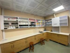  بخش تهیه داروهای ترکیبی کلینک دانشکده داروسازی شهید توفیقی آماده ارائه خدمات می باشد