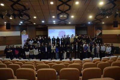 مراسم جشن آشنایی دانشجویان با سمینار دانشجویان داروسازی ایران (IPSS)