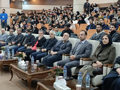 آئین بزرگداشت روز دانشجو در دانشکده داروسازی با حضور آقای دکتر جودتی رئیس دانشگاه علوم پزشکی تبریز برگزار شد